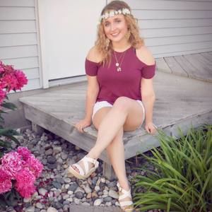 Meet your Posher, Emily